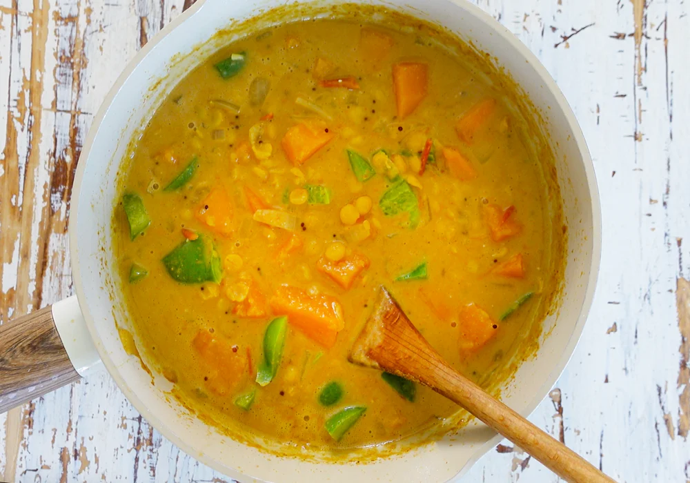 One Pot Coconut Lentil Curry with Pumpkin & Capsicum