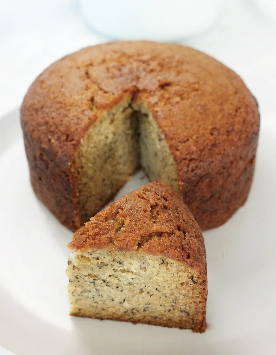 Banana Almond Cake - SoooDlish