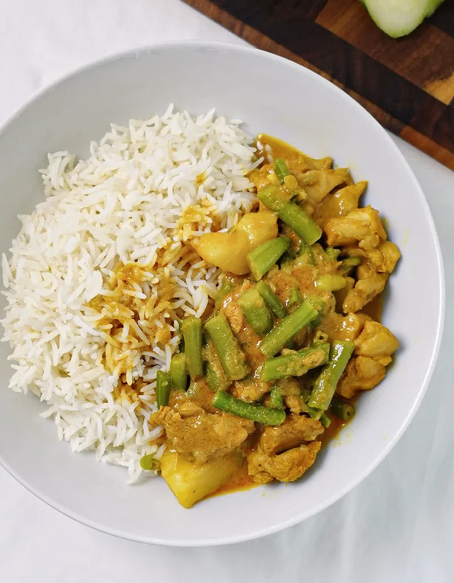 Potatoes and Beans mixed coconut chicken one pot